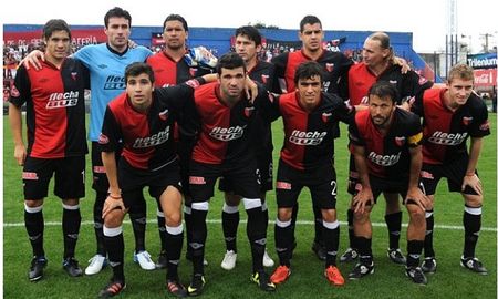 Un recordado exjugador de Colón suena fuerte para dirigir a Patronato, tras la salida de Perazzo Un recordado exjugador de Colón suena fuerte para dirigir a Patronato, tras la salida de Perazzo