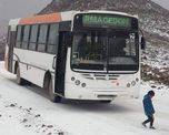 La nieve sorprendió a los jujeños en una semana de extremo calor en gran parte del país y esa provincia.