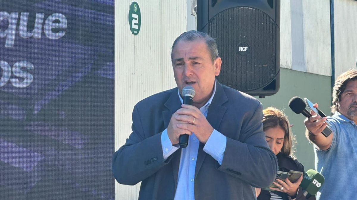 Juan Pablo Poletti durante la inauguración de la obra energética Los Polígonos.