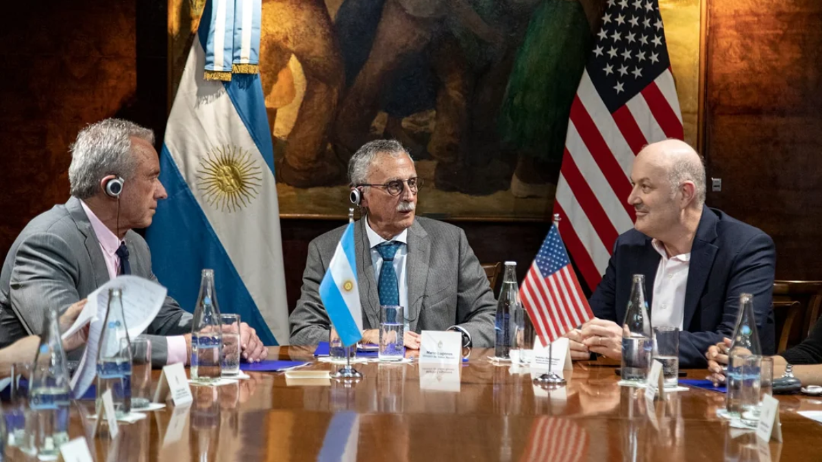 El Gobierno anunció la salida de la OMS y una reforma sanitaria que pone el foco en la prevención