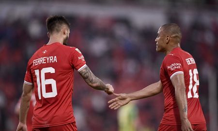 El Club Atlético Independiente goleó a Aldosivi como local y volvió a ganar en el Torneo de la Liga Profesional. El Club Atlético Independiente goleó a Aldosivi como local y volvió a ganar en el Torneo de la Liga Profesional.