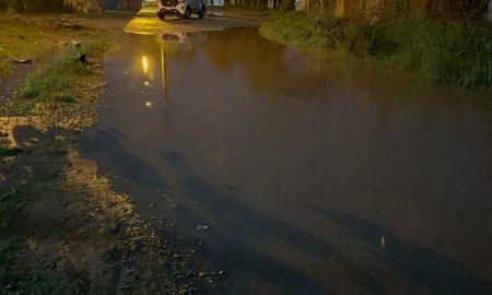 Así se encuentra calle Edmundo Rojas al 10000 en barrio Cabaña Leiva. Así se encuentra calle Edmundo Rojas al 10000 en barrio Cabaña Leiva.