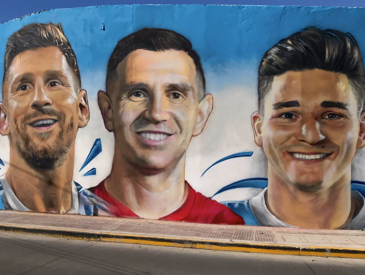 La nueva obra del muralista Maxi Bagnasco junto a su equipo (Team Bagnasco) se encuentra ubicada en Simón de Iriondo y Av. Sobremonte, frente al Cementerio de San Fernando. 