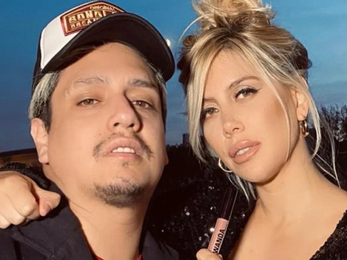 Kennys Palacios se bajaría del Bailando para estar junto a Wanda Nara. Kennys Palacios se bajaría del Bailando para estar junto a Wanda Nara.