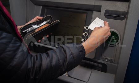 Los trabajadores de la Provincia percibirán a partir del martes 1 de octubre hasta el lunes 7 lo sueldos de septiembre.. Los trabajadores de la Provincia percibirán a partir del martes 1 de octubre hasta el lunes 7 lo sueldos de septiembre..