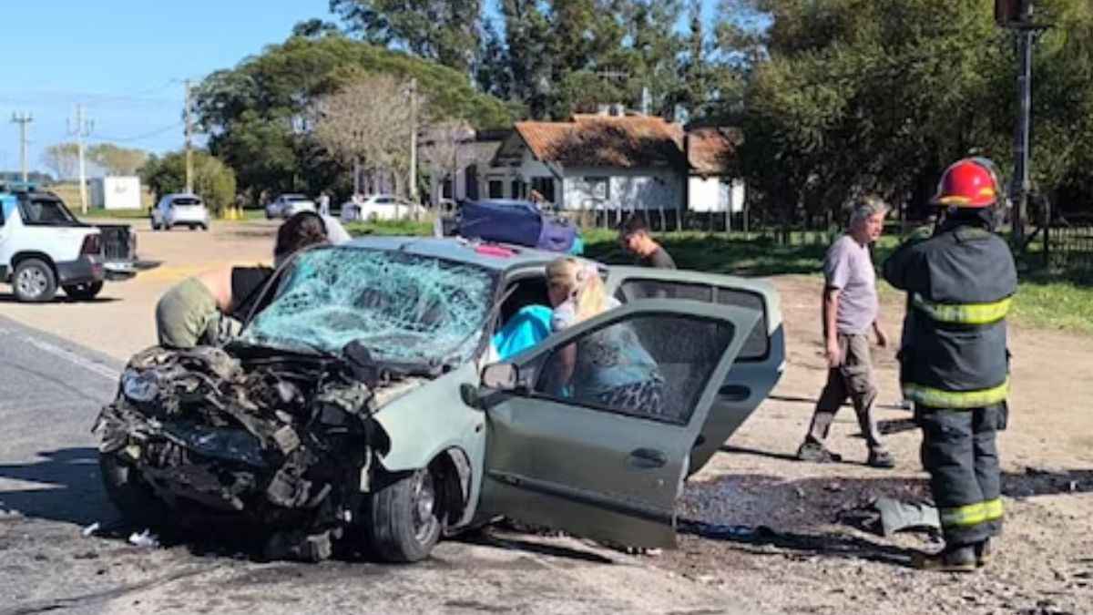Así quedó el auto en el que iban dos de las víctimas fatales en el accidente en la ruta provincial 88.