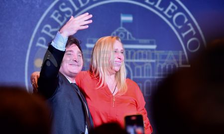 El Gobierno nacional denunció una operación de inteligencia ilegal la difusión de los audios de Karina Milei. El Gobierno nacional denunció una operación de inteligencia ilegal la difusión de los audios de Karina Milei.