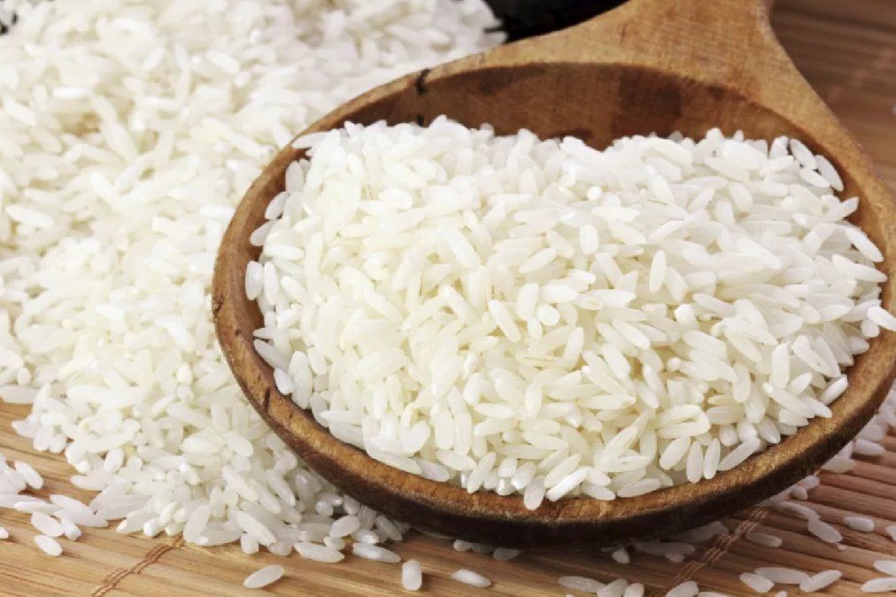 Por lo general los envases te aconsejan cuánto se debe colocar.