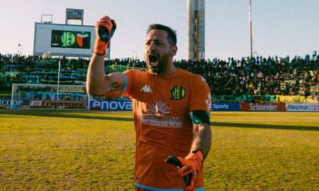 Jorge Carranza se retiró del fútbol a los 44 años y 192 días.