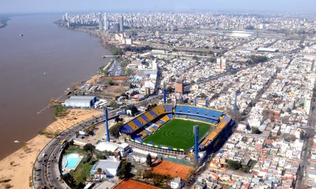 Los resultados de los tests dieron siete casos positivos en el elenco de la ciudad rosarina. Los resultados de los tests dieron siete casos positivos en el elenco de la ciudad rosarina.