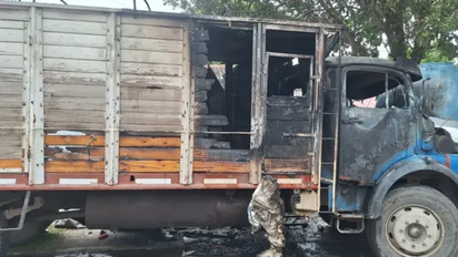 Tragedia en Córdoba: murió un niño de 4 años al incendiarse un camión por la explosión de una garrafa