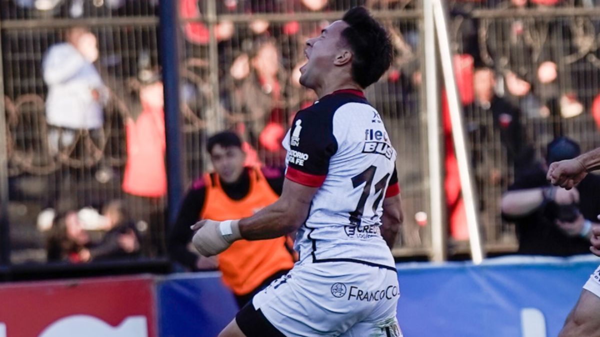 Ignacio Lago fue el del 2024: manija del equipo y volvió a gritar un gol tras 15 meses en el empate entre Colón y Chacarita.