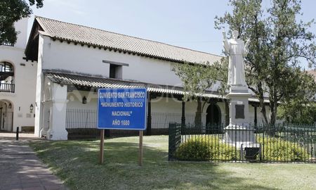 convento de san francisco: un sacerdote aislado por probable caso de dengue convento de san francisco: un sacerdote aislado por probable caso de dengue