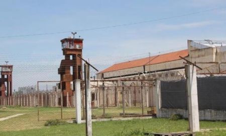 Una reclusa trans en Córdoba fue aislada luego de ser acusada de violar y dejar embarazada a una compañera de celda. Una reclusa trans en Córdoba fue aislada luego de ser acusada de violar y dejar embarazada a una compañera de celda.