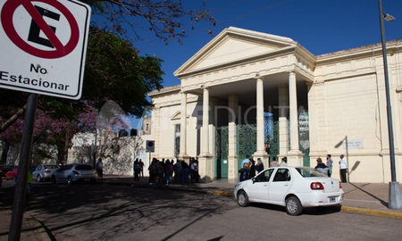 El Cementerio Municipal funcionará este viernes de 8 a 12. El Cementerio Municipal funcionará este viernes de 8 a 12.