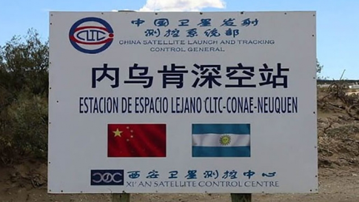 La Agencia Nacional China de Lanzamiento, Seguimiento y Control General de Satélites (CLTC) firmó los convenios con la Comisión Nacional de Actividades Espaciales (CONAE) de Argentina.