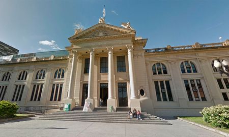 Un consejero de la agrupación Alde propuso declarar persona no grata a cinco diputados santafesinos. Un consejero de la agrupación Alde propuso declarar persona no grata a cinco diputados santafesinos.