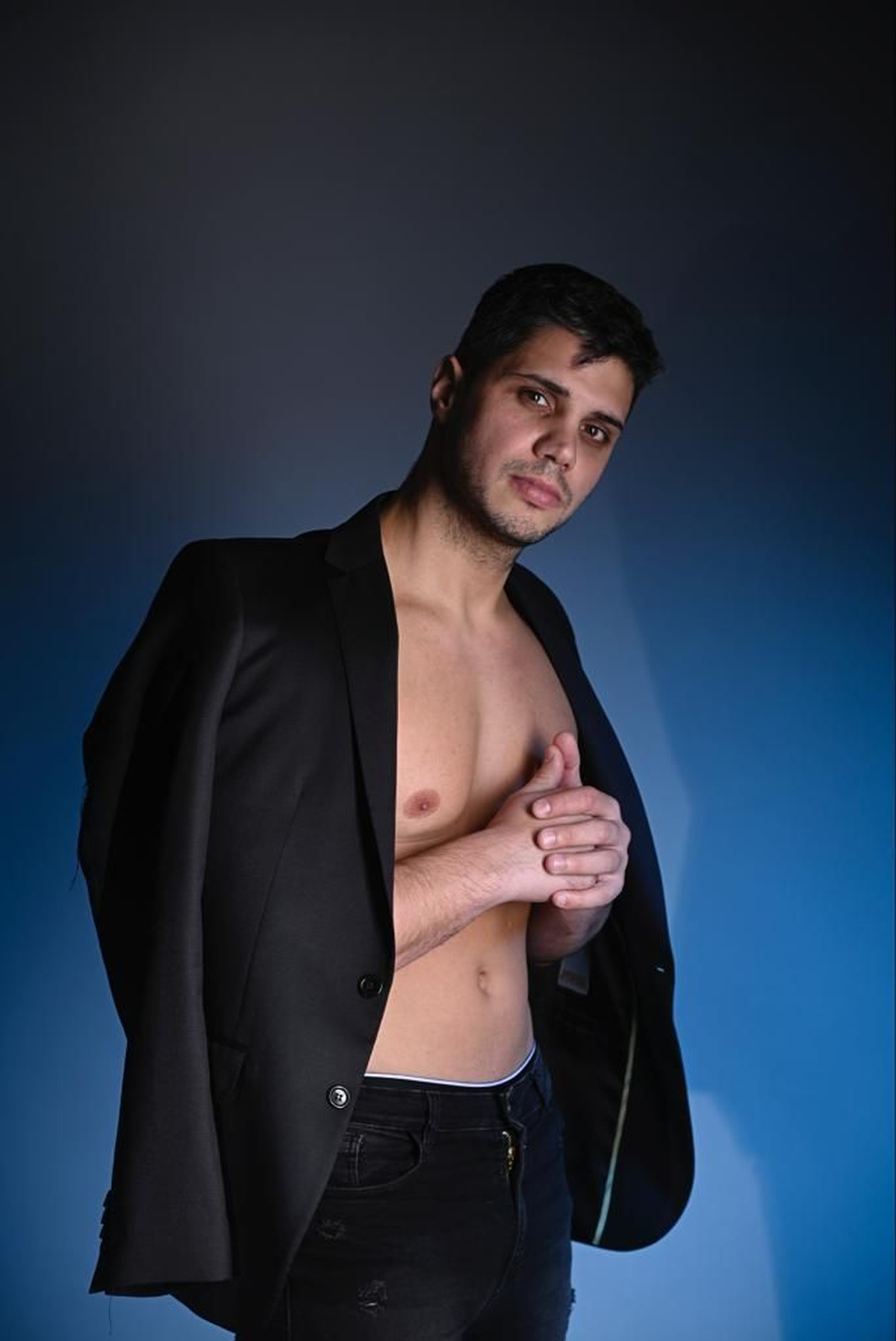 Conejo Quiroga, el ex novio de Coti Romero y ex participante de Gran Hermano mostró todo en una sesión de fotos. Conejo Quiroga, el ex novio de Coti Romero y ex participante de Gran Hermano mostró todo en una sesión de fotos.