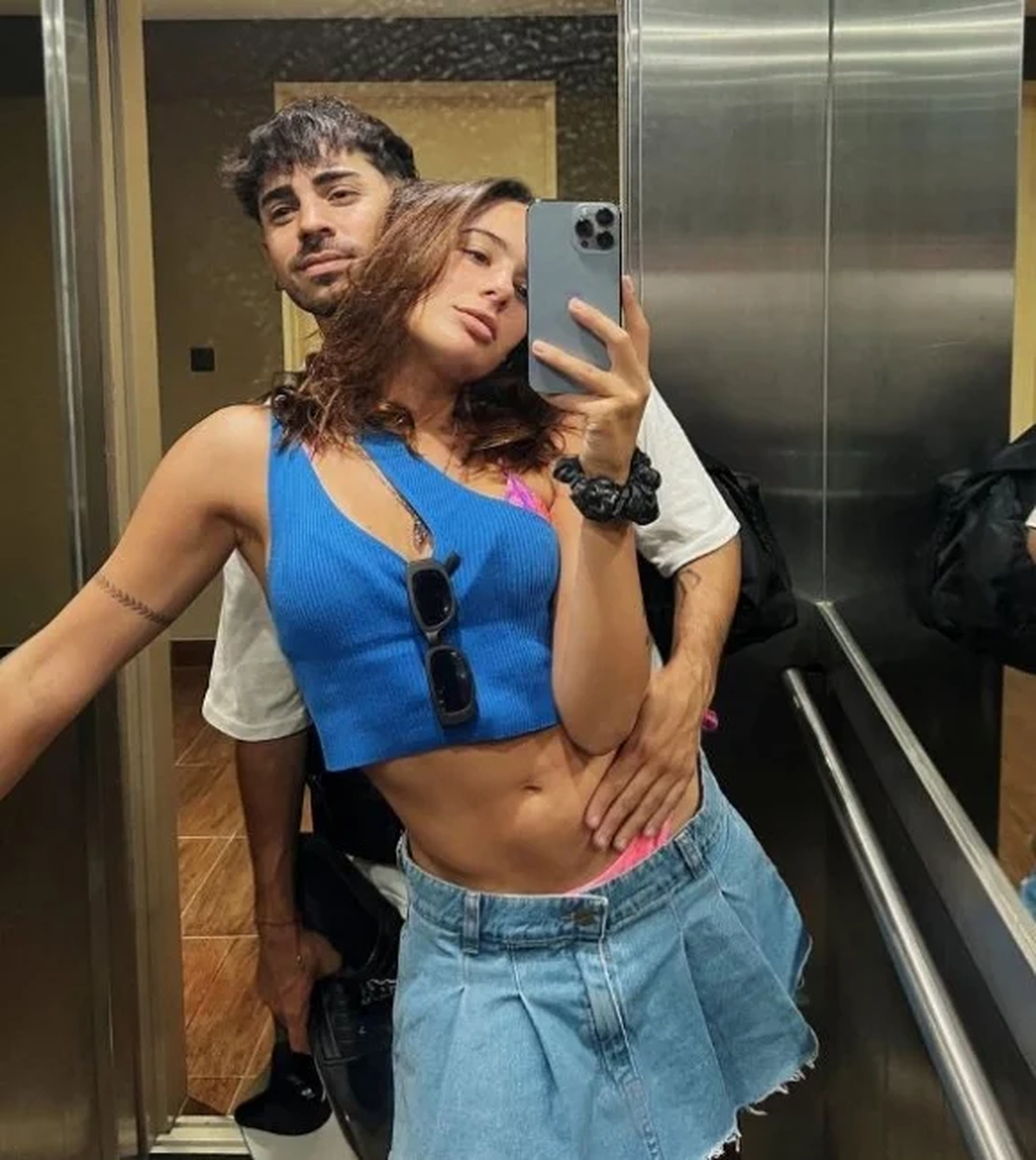 Lali Espósito metió la pata y confirmó el noviazgo de Flor Jazmín Peña con Agustín Franzoni.