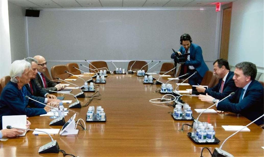 Preocupa al Fondo Monetario el deterioro de la economía