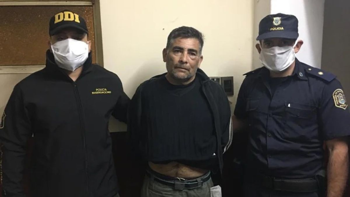 Rodríguez fue encontrado culpable de haber matado a la mujer cuando ella salía de su casa, ubicada justo detrás de la de él, en el barrio Termas Huinco.