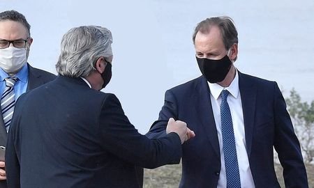 El viernes pasado, el gobernador Gustavo Bordet estuvo con el presidente Alberto Fernández y otros mandatarios provinciales. El viernes pasado, el gobernador Gustavo Bordet estuvo con el presidente Alberto Fernández y otros mandatarios provinciales.