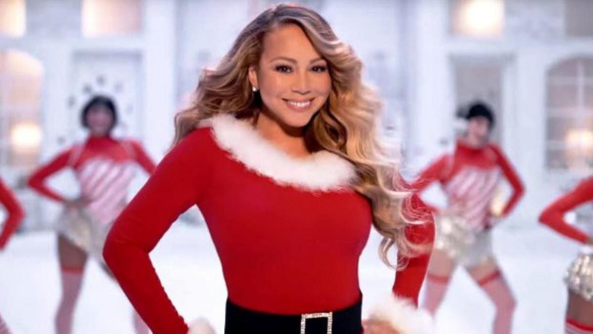 La drástica decisión de un bar con la canción All I want for Christmas de Mariah Carey