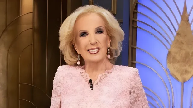 Mirtha Legrand suspendió la grabación de su programa por un resfrío y permanece en reposo.