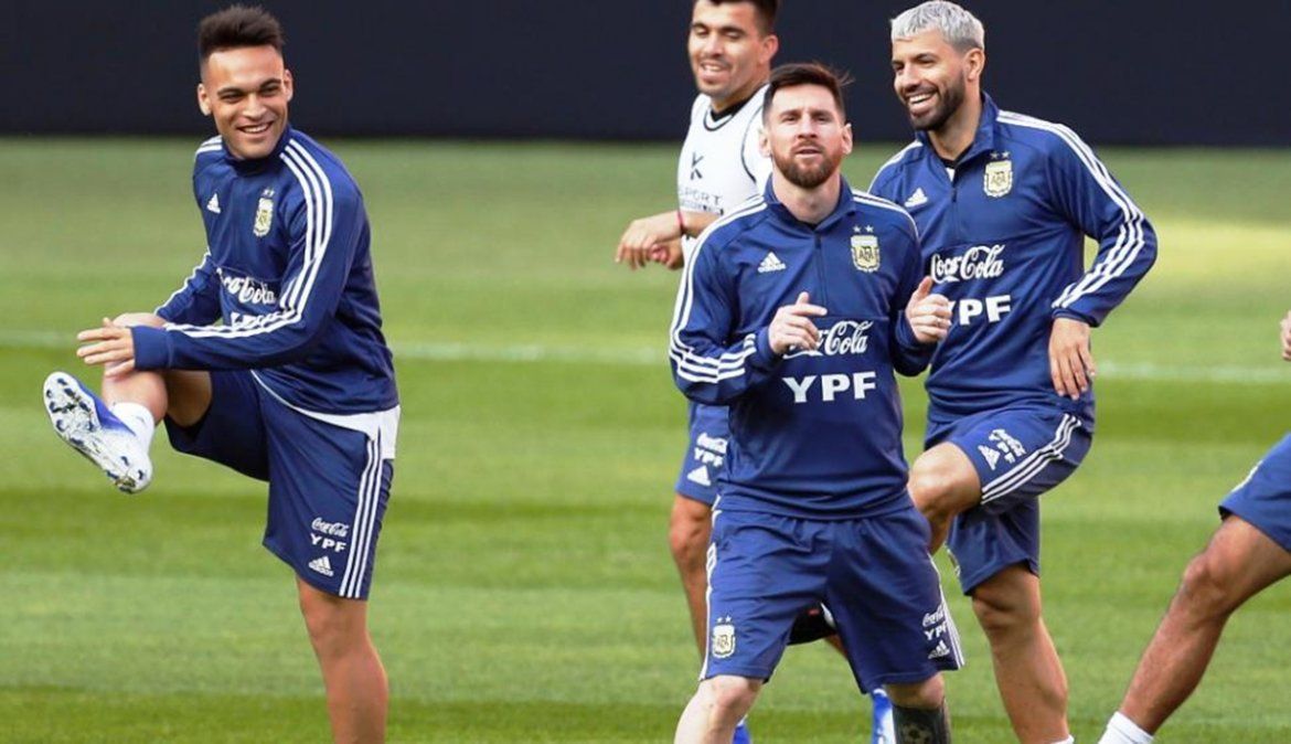 Lautaro Martínez: Ojalá pueda hacer algo de lo que hicieron Messi y Agüero