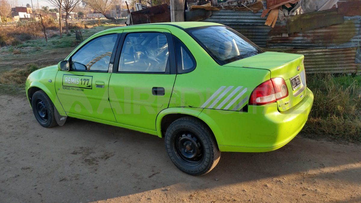 Un remisero de la empresa Real fue asaltado por una pareja que levantó en French y Aristóbulo del Valle.&nbsp;