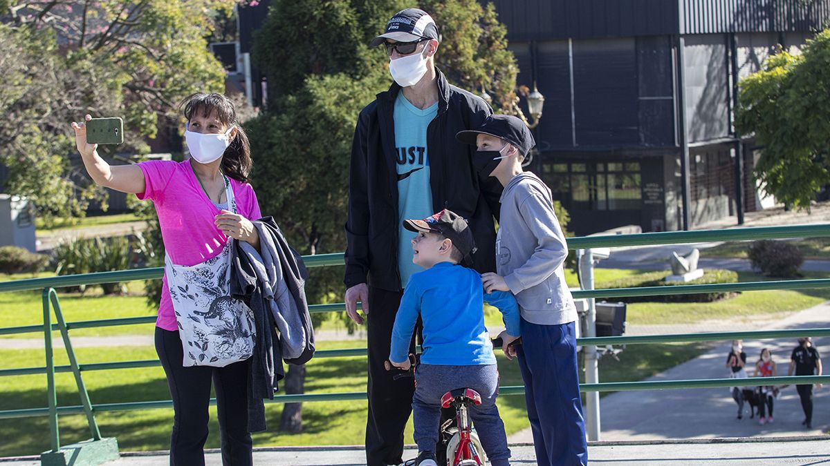 El Ministerio de Salud agreg&oacute; un nuevo criterio para detectar casos sospechosos de coronavirus en pacientes de hasta 18 a&ntilde;os.