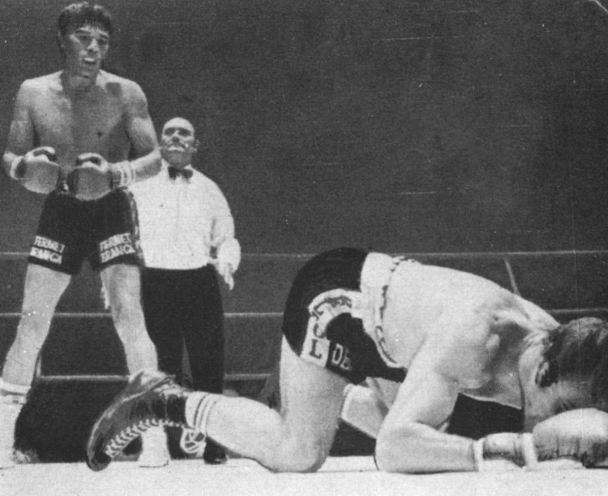 En la tercera defensa de sus títulos en 1972, Monzón le GKOT 5 al danés Tom Bogs (foto), a quien enfrentó el sábado 19 de agosto en el Idraetsparken (un estadio de fútbol con capacidad para 50.000 espectadores) de Copenhague, la ciudad natal del retador.