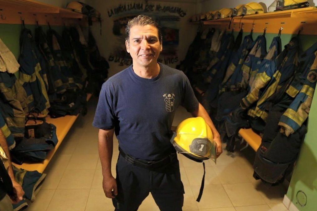 Pepe Monje es bombero voluntario.
