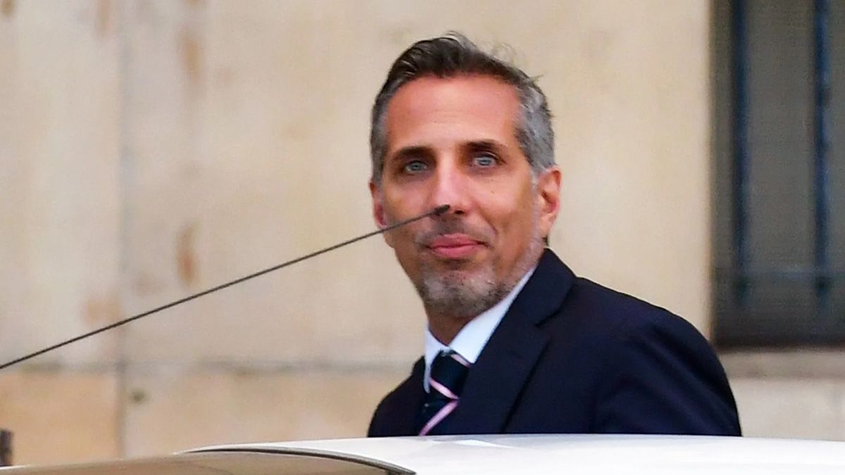 La fiscalía que interviene en el juicio por el supuesto direccionamiento de la obra pública vial en Santa Cruz entre el 2003 y el 2015 pidió que la vicepresidenta Cristina Fernández de Kirchner sea condenada a 12 años de prisión.