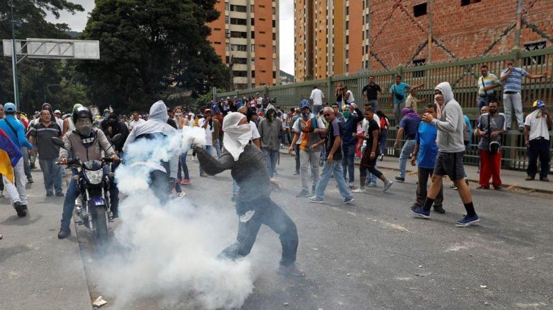 La escalada de violencia en Venezuela no se detiene: hay al menos 26 muertos