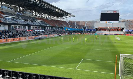 La Selección Argentina entrenó en el estadio de Houston Dynamo previo al partido ante Ecuador. La Selección Argentina entrenó en el estadio de Houston Dynamo previo al partido ante Ecuador.