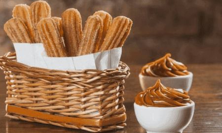 Churros caseros, by Maru Botana. Churros caseros, by Maru Botana.