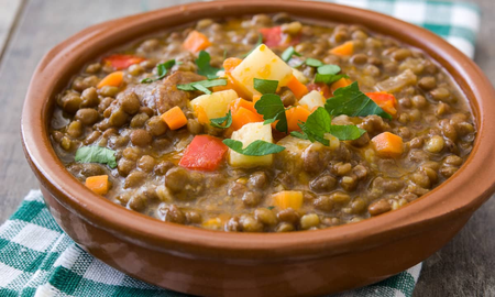 El secreto para que el guiso de lentejas quede más sabroso y espeso.