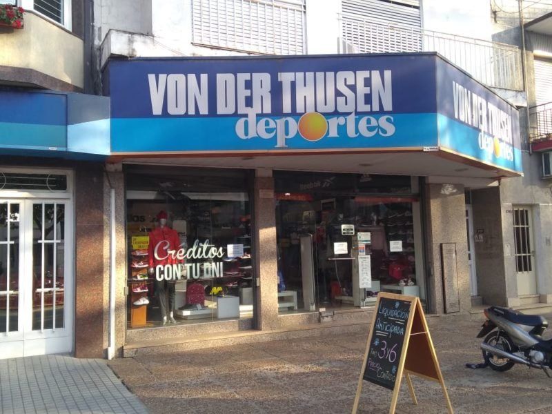 Violento robo en el local de Von Der Thusen de avenida Freyre
