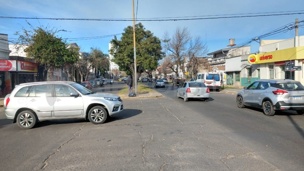 Aristóbulo del Valle al 4200