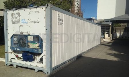El objetivo es que, si en un día fallecen más pacientes que los que la morgue puede contener, haya un lugar adecuado a donde trasladar los cuerpos. El objetivo es que, si en un día fallecen más pacientes que los que la morgue puede contener, haya un lugar adecuado a donde trasladar los cuerpos.