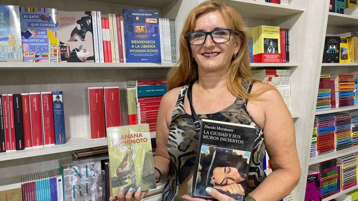 Sandra Pamater, de librería Mauro Yardín, recomendó autores de literatura japonesa y coreana. Sandra Pamater, de librería Mauro Yardín, recomendó autores de literatura japonesa y coreana.