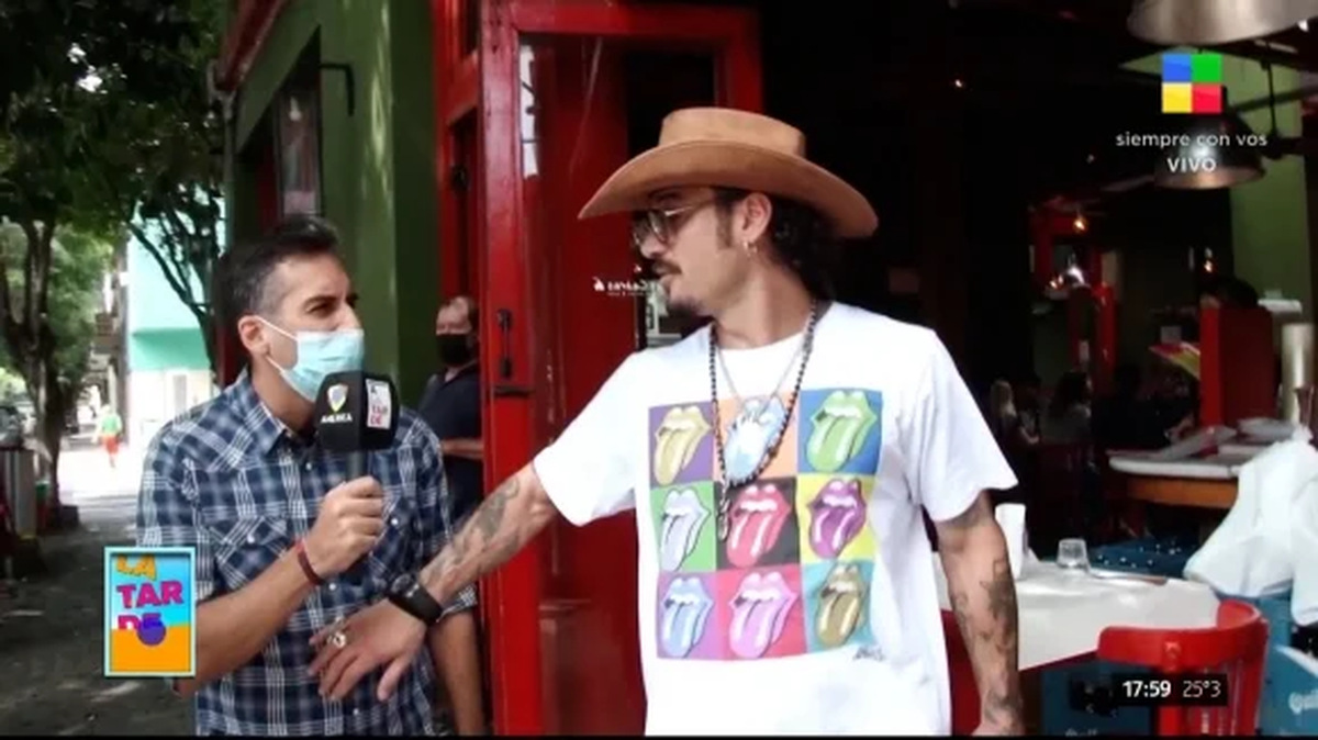Daniel Osvaldo se cruz&oacute; con Tucho, notero de A la tarde.