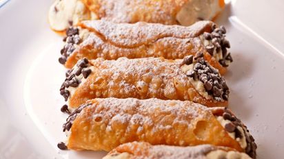 Receta de cannolis italianos: masa crocante y un relleno de ricota delicioso