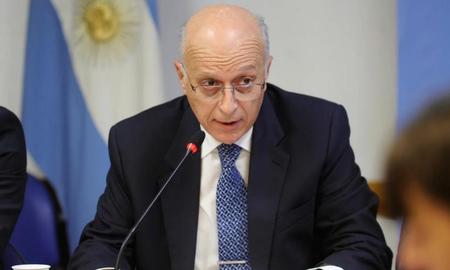 Casal convocó a los fiscales Mola y Luciani tras las críticas del Gobierno.
