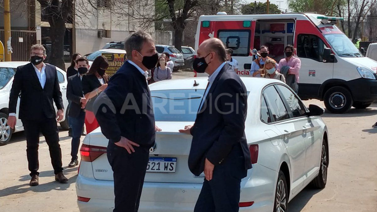 Perotti junto al intendente de Santa Fe, Emilio Jatón. La ciudad capital reportó este viernes 155 contagios y dos muertes