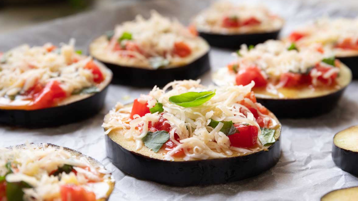 Receta de pizza de berenjena. Receta de pizza de berenjena.