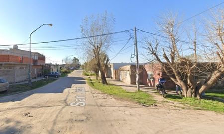 Asalto en barrio Los Hornos: lo golpearon para robarle la moto Asalto en barrio Los Hornos: lo golpearon para robarle la moto