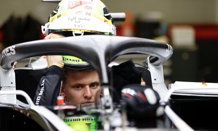 A los 21 años, Mick Schumacher correrá en la Fórmula 1 con Haas. A los 21 años, Mick Schumacher correrá en la Fórmula 1 con Haas.