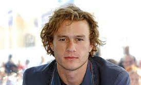 Heath Ledger iba a dirigir Gambito de dama. Heath Ledger iba a dirigir Gambito de dama.